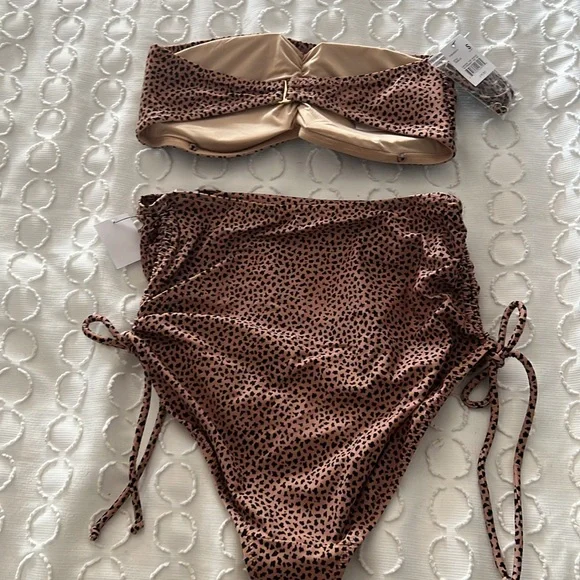 A Pea In The Pod Maternity Cheetah Convertible Two Piece Swimsuit Size L - Picture 4 of 5